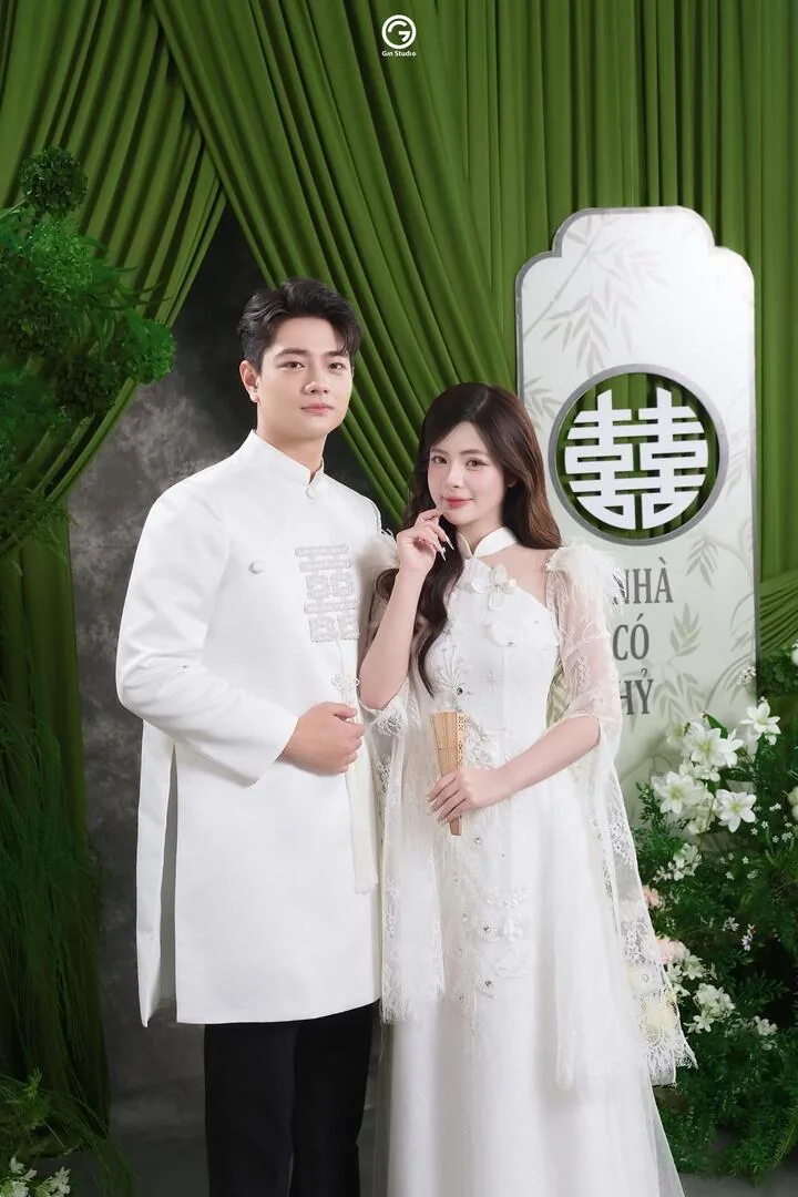 Ảnh cưới lãng mạn